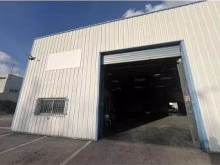 local commercial à louer