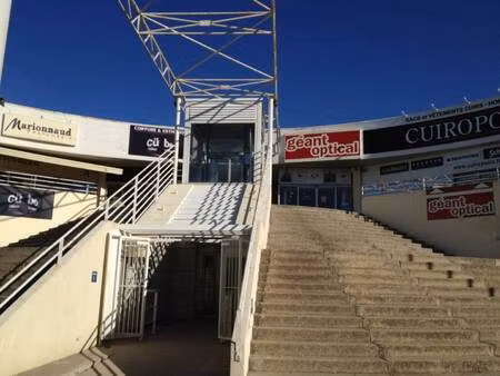 local commercial à louer