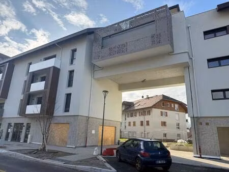 local commercial à vendre