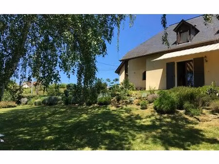 location maison  94.99 m² t-4 à asson  970 €