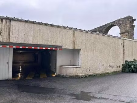 vente garage et parking à vannes centre ville (56000) : à vendre / 20m² vannes centre vill