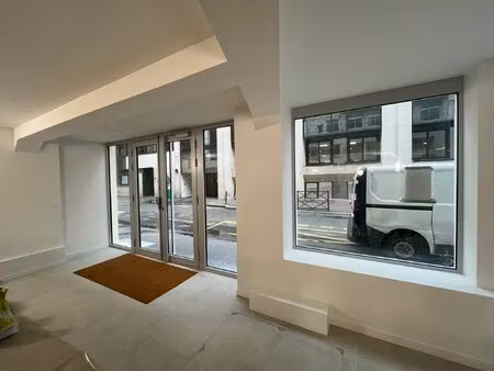 local 140 m2 refait à neuf - paris 15ème