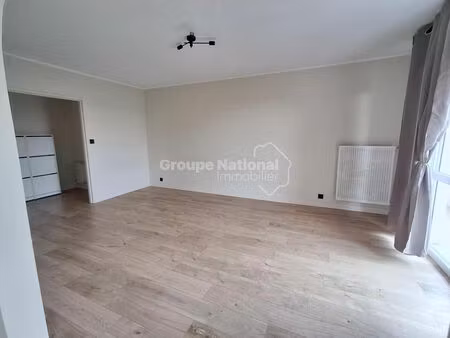 location appartement 4 pièces 84 m² à avignon (84000)