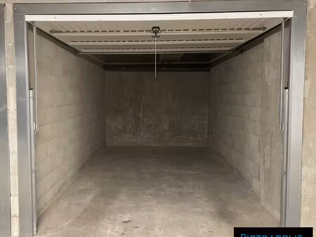 garage fermé & sécurisé