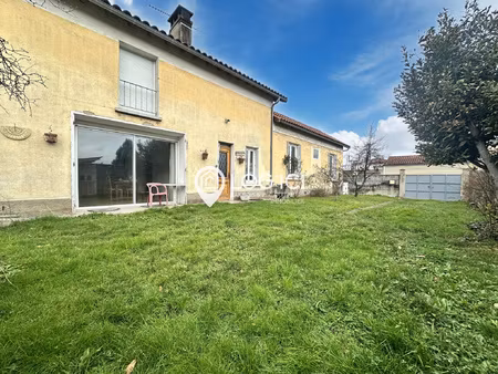 maison habitable au beau potentiel coeur d'aureilhan