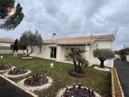 vente maison 4 pièces 138 m² châteaubernard (16100)