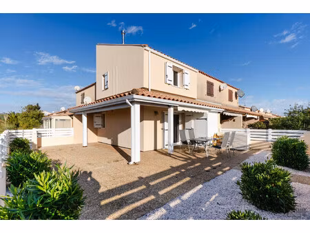 bien d'exception – emplacement unique entre mer et lagune