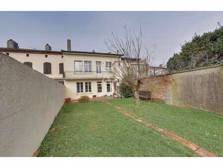 mas grenier : maison de village rénovée 311 m2