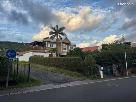 bien rare à l’entre-deux – grande propriété avec logements indépendants  piscine et vue