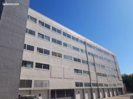 canet plage centre garage individuel 13 m2