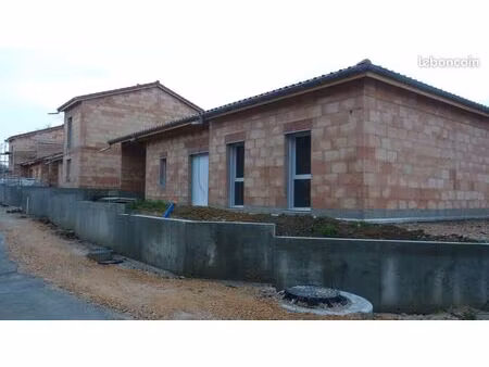 location maison la salle