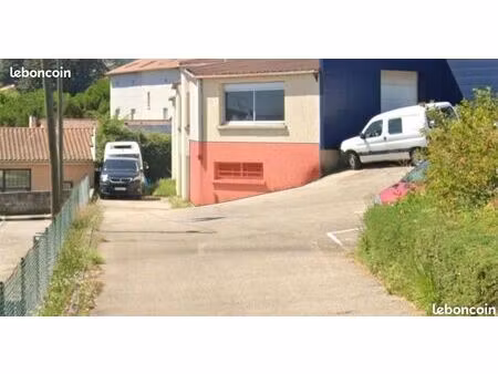 local professionnel / garage / box / stock