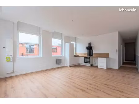 appartement t2 bis/t3 66m²