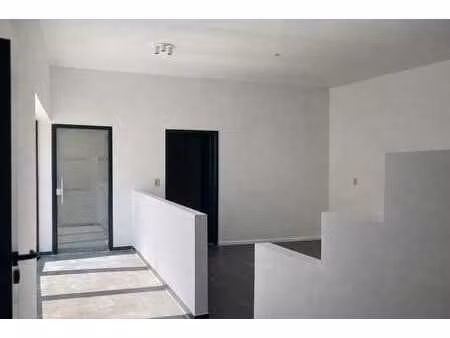 location – espace bureau 80 m² – 950 € + 150 € de charges