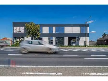 359 m² nieuwbouw kantoren langs bruggesteenweg