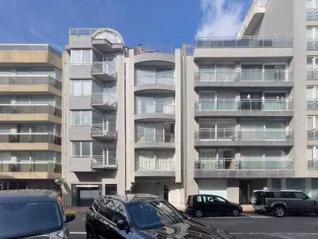 box de garage situé à proximité du front de mer  au niveau