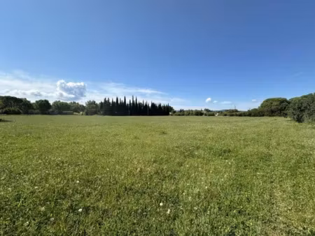 vente terrain 241 m² à pertuis (84120)  158 900 €