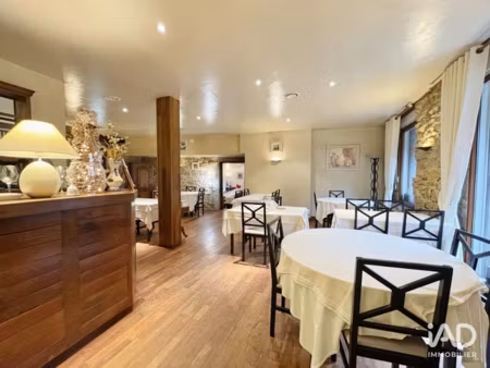 vente locaux professionnels 161 m² à guingamp (22200)  144 000 €