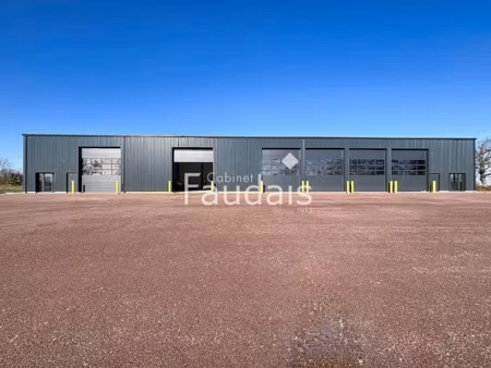 location locaux professionnels 1000 m² à val d'arry (14210)  7 000 €