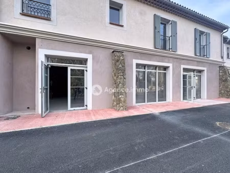 vente locaux professionnels 140 m² à flassans-sur-issole (83340)  340 000 €