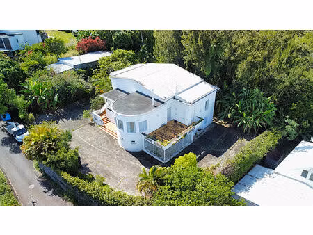 villa de 320 m2 à renover avec un énorme potentiel - bien rare