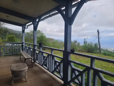 vente terrain 25000 m² à saint-denis (97400)  327 000 €