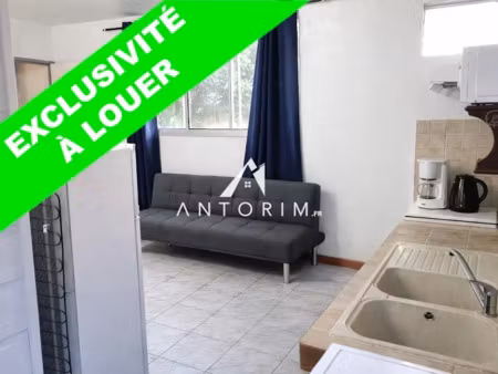 location meublée appartement 2 pièces 27.01 m² à fort de france (97200)  540 €