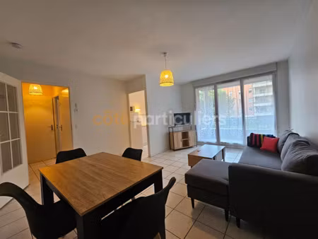 location meublée appartement 2 pièces 44.9 m² à agen (47000)  570 €