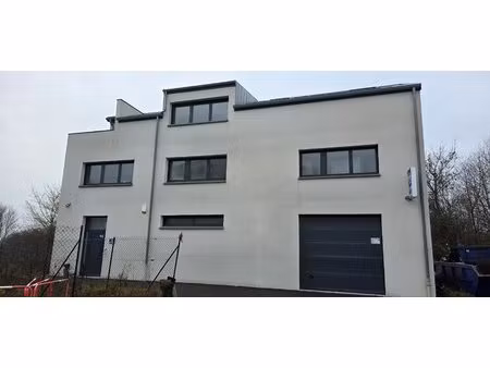 bâtiment indépendant récent (2022)