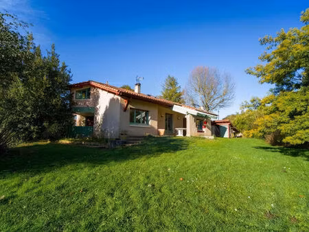 maison d'architecte geaune