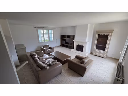 villa en location à magny-le-hongre avec agence csm val d'eu