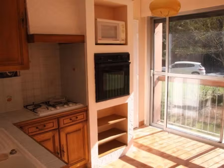 location appartement 3 pièces 61 m² à les pennes-mirabeau (13170)  895 €