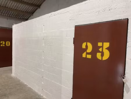 location parking 7 m² à peyrolles-en-provence (13860)  140 €