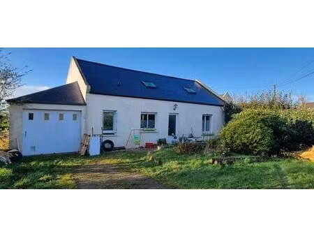 maison 104 m²  5 pièces  3 chambres  sur 609 m² de terrain  proche du bourg de plougasnou