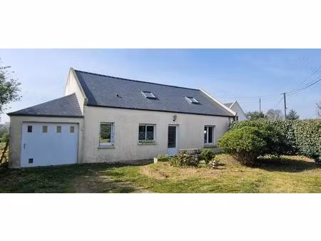 maison 104 m²  6 pièces  3 chambres  sur 609 m² de terrain  proche du bourg de plougasnou
