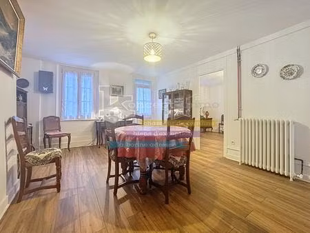 maison rénovée de plain-pied - 84m² - 3 pièces