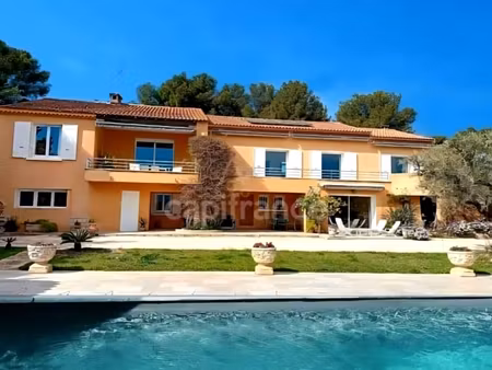 propriété à vendre 8 pièces saint cyr sur mer (83) terrain 2000 m2  piscine  pool-house