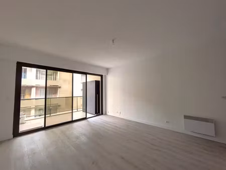 location appartement 2 pièces 48 m² à bastia (20200)  695 €