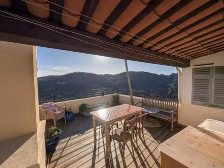 location meublée appartement 2 pièces 43 m² à claviers (83830)  715 €