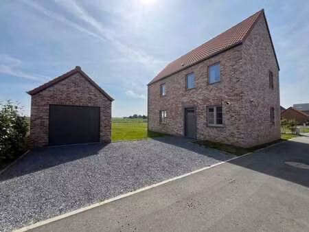 maison neuve  3 chambres avec garage