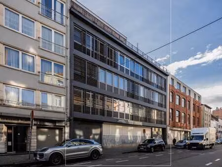 anderlecht – atelier 300 m² dans îlot privé avec parkings