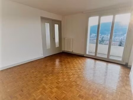 appartement 5 pièces 78 m²