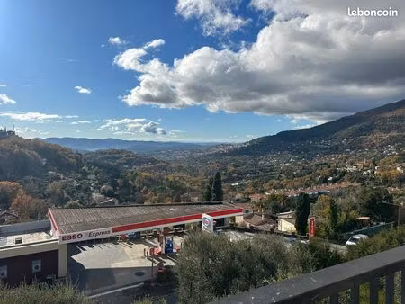 appartement t3 rénové avec vue mer  grasse/magagnosc