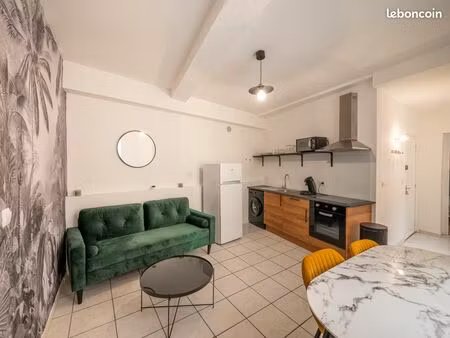 t3 meublé avec 2 chambres & 2 salles de bain