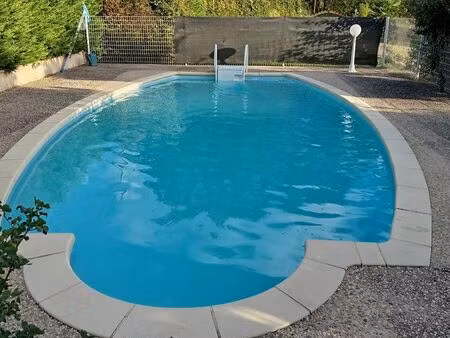 maison près riberac 134 m² avec veranda  piscine  dependances  parc