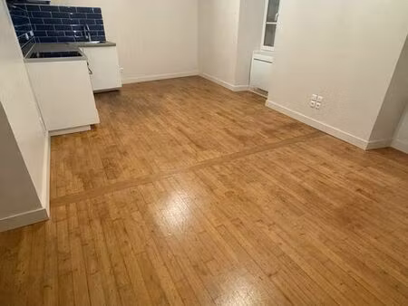 a louer charmant t2 centre ville angoulême