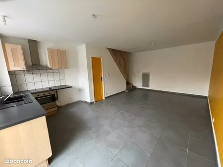 location duplex t3 à feillens