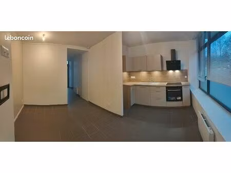 t2 tout juste rénové 42m2