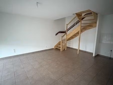 maison 3 pièces 65 m²