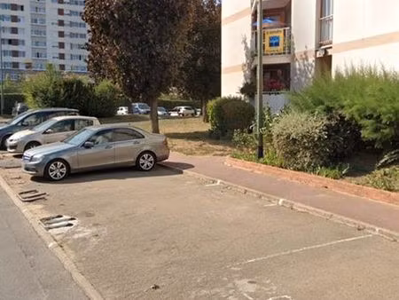 parking à louer longjumeau